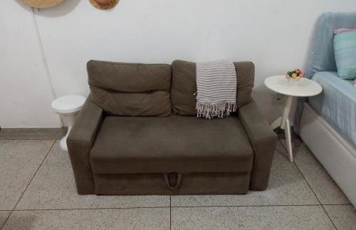 Apto frente ao mar, ar cond. frio e Wi-Fi - Foto 4