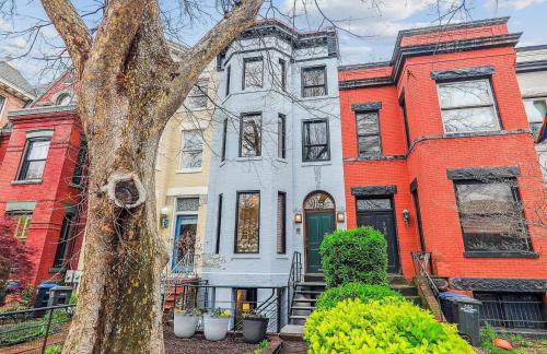 Historic Capitol Hill Retreat - Photo 1