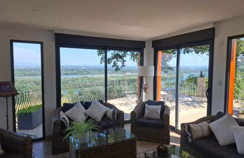 VILLA au calme avec VUE MAGNIFIQUE -entièrement climatisée - piscine - Photo 13