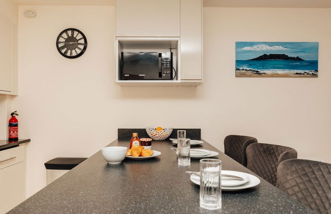 Henley Town Centre With Parking - From 110 Per Night - Foto 36