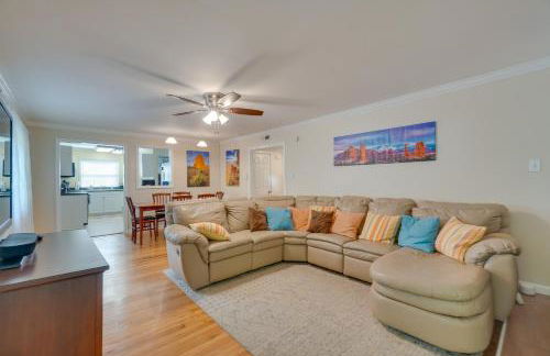 Oak Ridge Retreat with Porch Less Than 1 Mi to Downtown - Foto 6