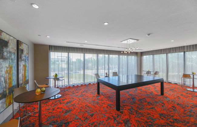 Spacious 2-Bedroom Condo at Doral Park - Photo 36