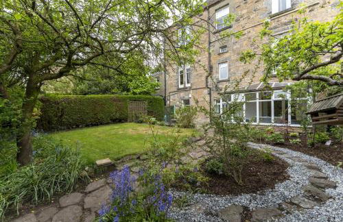 The Lindsay House - Photo 5