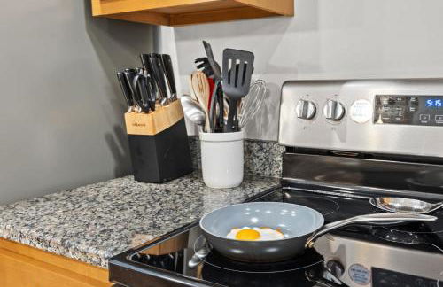 3BR 2BA Home with King Queen & Twin Beds - Foto 46