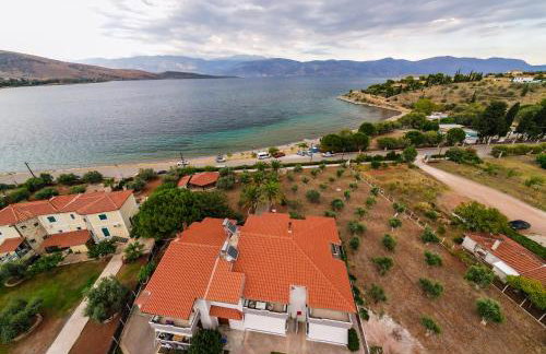 KRISSAIA SEASIDE SUITES - Photo 10