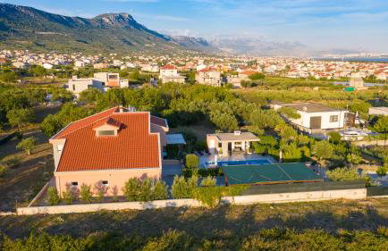 Villa Toni with 5 bedrooms and heated pool - Photo 3