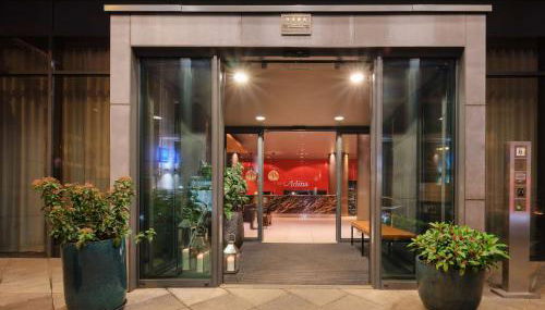 Adina Apartment Hotel Frankfurt Neue Oper - Photo 3