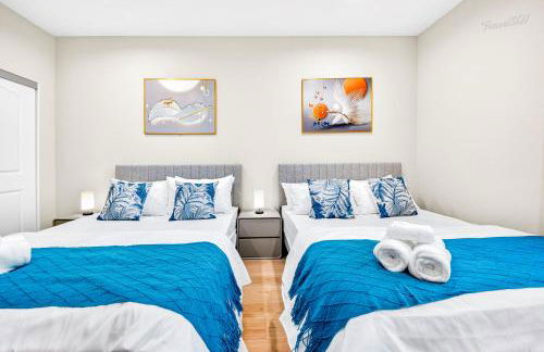 Spacious 9BR Home with Parking and Near DTLA - Foto 10