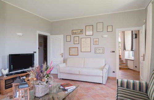 GuestHost - La Riccarda Villa x12 Giardino&Piscina - Foto 4