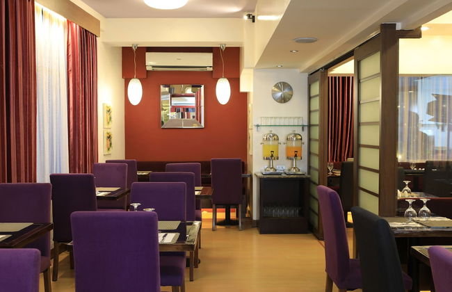 The Malayan Plaza - Foto 53