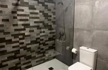 HERMOSO PISO a 3 min de la ESTACION DE BUS Y TREN AVE - Photo 21