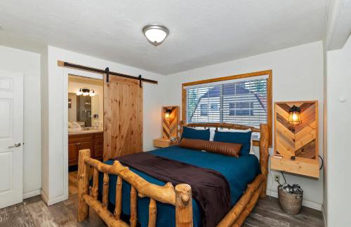Bear Cub Cottage in Big Bear w/ HotTub & Firepit - Photo 34