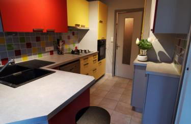 Nantes RENAUDIERE - Proche Parc Expo Stade Beaujoire - Wifi - Parking - Tramway bus - Foto 12