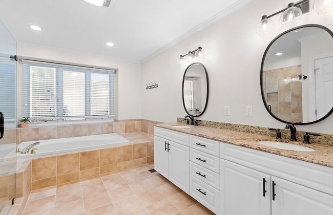 Shoreway Cove by Avantstay Waterfront Pool Dock - Foto 26