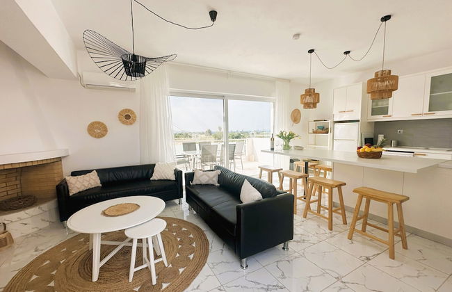 Lilu Villa 2 With Private Pool - Photo 10