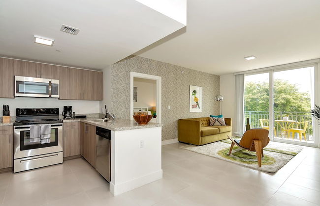 Roami at Grove 27 - Photo 89