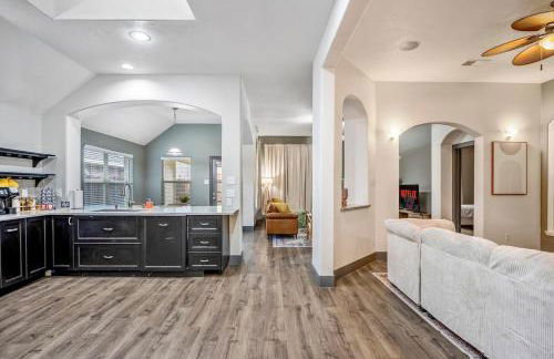 Cypress Gem, Cozy, Central & Pet-Friendly Retreat - Foto 7