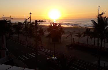 Frente para o mar - vista espetacular de todos os cômodos - Foto 12