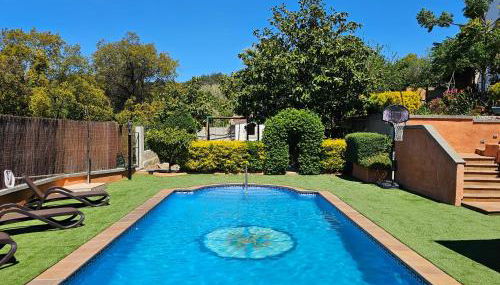 VILLA ARBUCIES with private pool - Foto 2, sunbed