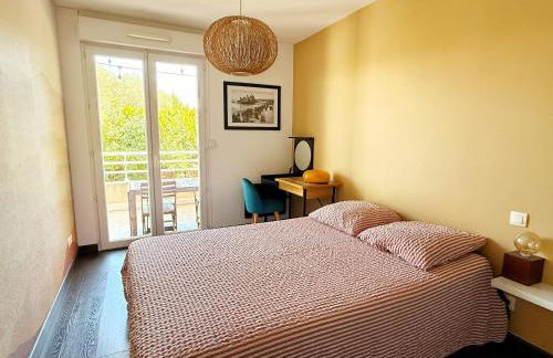 Apt with 2 bedrooms, terrace, pool & parking - Foto 4