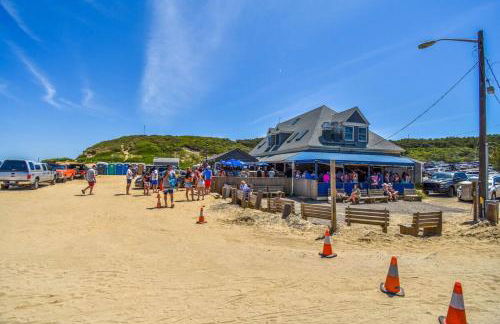 Waterfront Views of Creek- Beach Access! - Foto 30