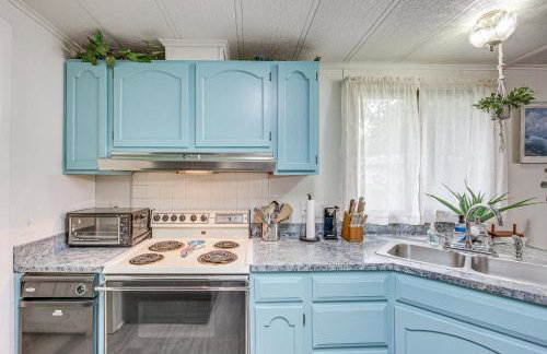 Lakefront Gun Barrel City Home with Dock and Deck - Foto 9