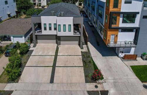 Uptown Modern with Private Patio & 1Gbps Wi-Fi - Foto 53