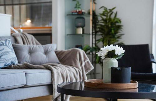 Chic 2BR City Centre Balcony Near Victoria St - Foto 16