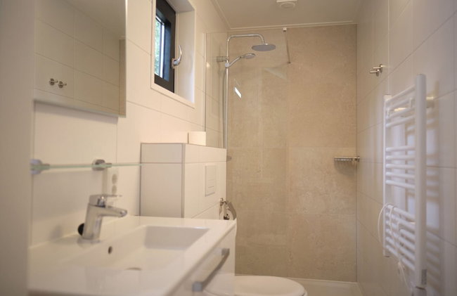 Spacious Lodge, 2 Bathrooms, Near Maastricht - Foto 13