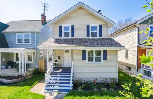 Modern 3BR w Yard Garage - Photo 12