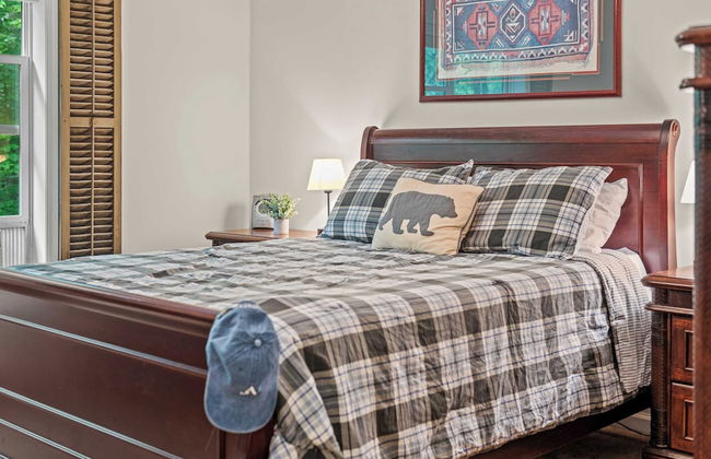 Alpine Serenity by Avantstay Beach + Lake Access Theater, Deck, Playroom - Foto 28