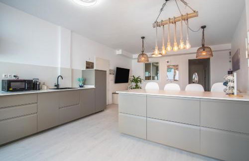 Home2Book Beachy Vibes Sea Side Apartment, Guía - Foto 13