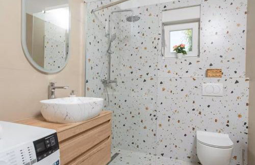 Villa Dola with private pool - Photo 26