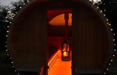 Monkey Tiny Barnhouse with amazing views at ZevariClub! - Foto 65