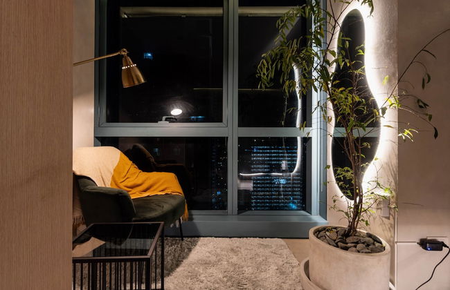 Luxury 2BR Gem in One Uptown, bgc - Photo 30