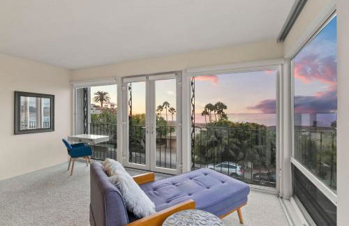 Sea Serenity Coastline Views and Pool - Photo 28