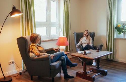 Futterhaus neben der Wasserburg Liepen - Foto 4