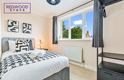 Cozy Family & Contractor Home 3X FREE Parking by Redwood Stays - Foto 11