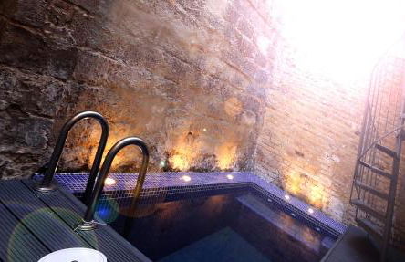 Loft independiente con Piscina compartida en Centro de Valencia - Photo 21