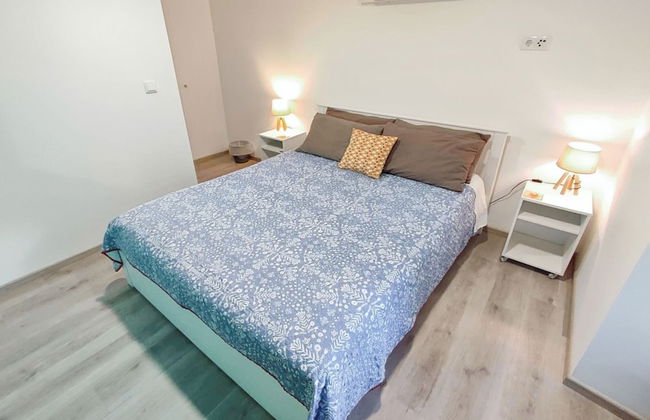 Explore Ponta Delgada in Comfort - Charming 2-bedroom Vacation Rental - Foto 2