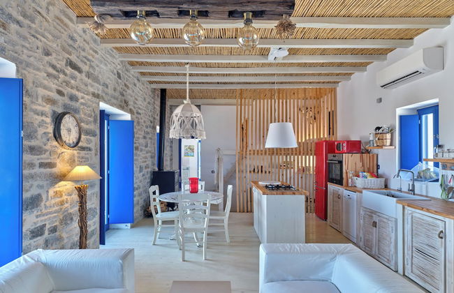 Blue and Green in Luxury - Photo 17