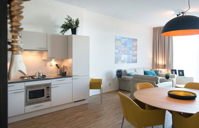 Appealing Apartment in Den Haag With Balcony, Terrace - Photo 29