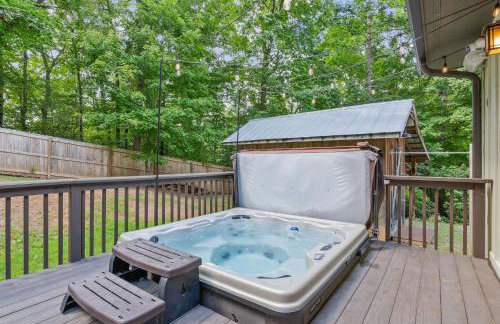 Near Asheville Hot Tub Fire Pit BBQ Sleeps 10 - Foto 45