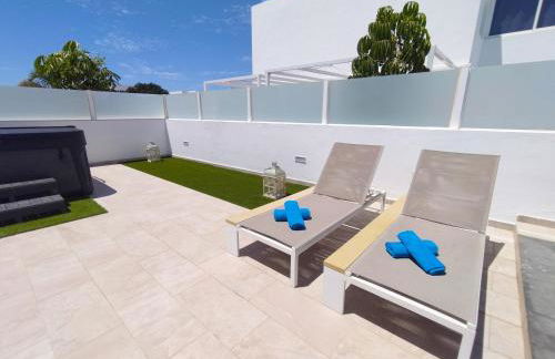 LUXURY RUBICON Jacuzzi y Piscina - Foto 11