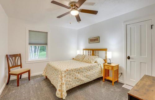 Bring Your Boat! Little Traverse Lake Getaway - Foto 19