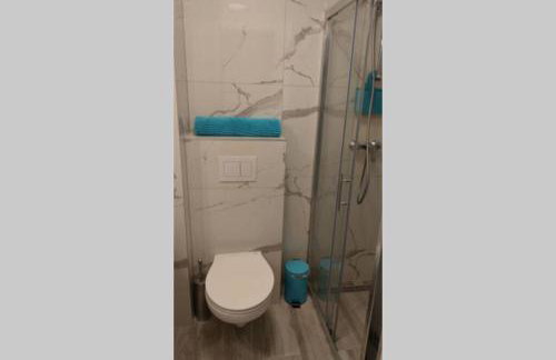MARIA, Modern studio apartment with private parking - Photo 7
