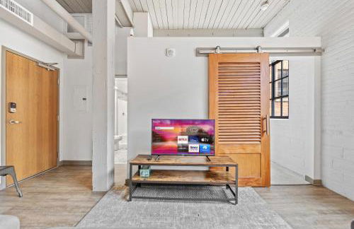 1 BD Apt l Downtown l Parking l Fast Wi-Fi l Café - Foto 3