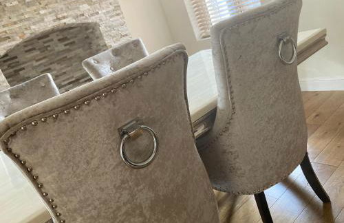 Cheshire Home Stays - Photo 15