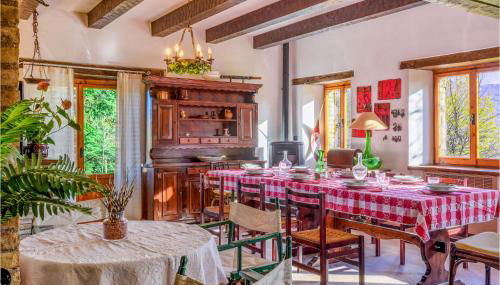 4 Bedroom Beautiful Home In Acqualagna - Foto 5