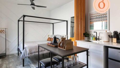 Sleek Luxury Studio with Patio LAX & Beach Access - Foto 1